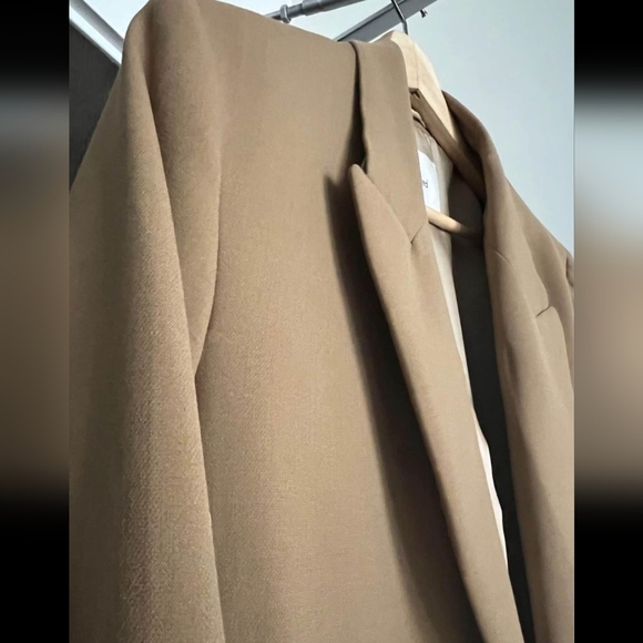 Aritzia Wilfred Flores Blazer - Gold Camel - Picture 3 of 5